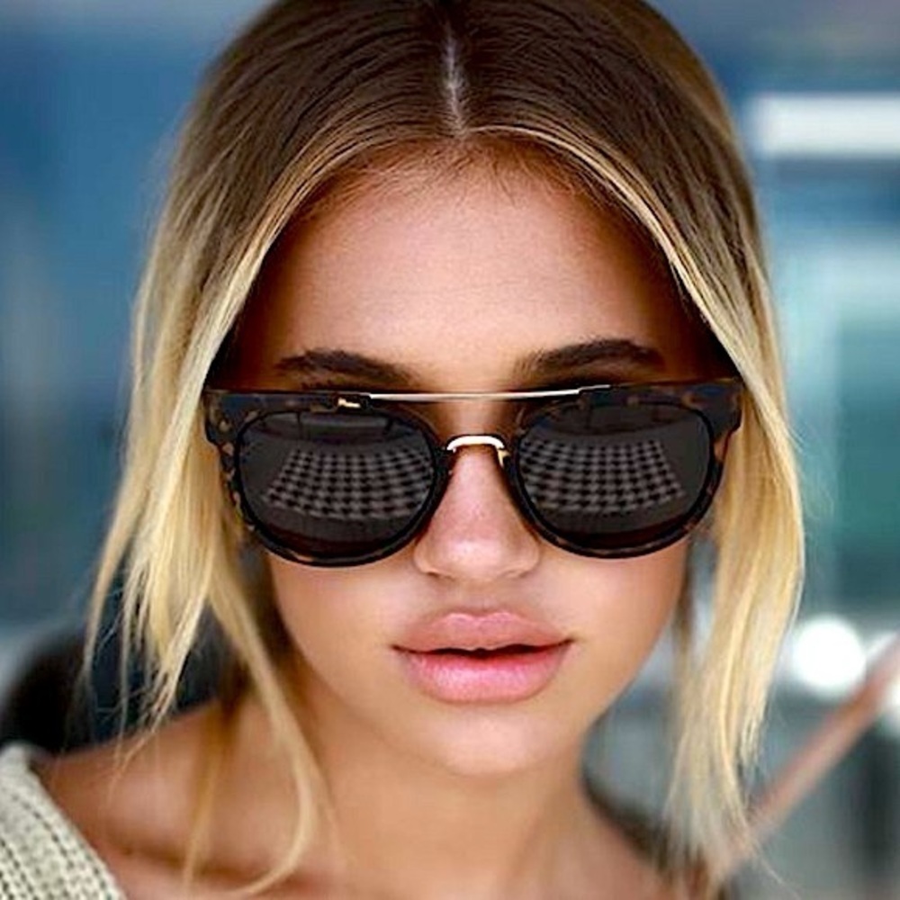 Quay Odin Sunglasses in Tortoise
